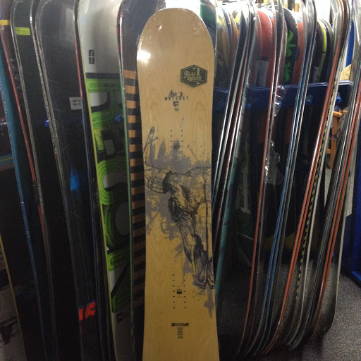 Ski Shop «Cabin Craft Snowboard & Ski Shop», reviews and photos, 2 Main St, Spring Mt, PA 19478, USA