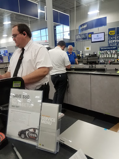 Electronics Store «Best Buy», reviews and photos, 1450 Koester Rd, Forsyth, IL 62535, USA