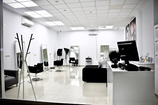 Blackstyle Peluqueros en Mairena del Alcor, Sevilla