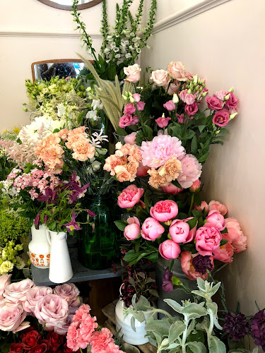 Calluna flowers - Notting Hill Florist - Florist