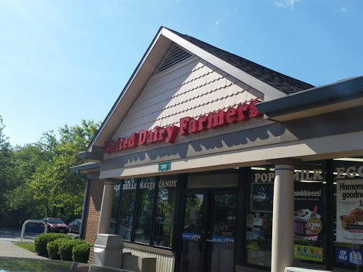 Dairy Store «United Dairy Farmers», reviews and photos, 301 W Central Ave, Springboro, OH 45066, USA