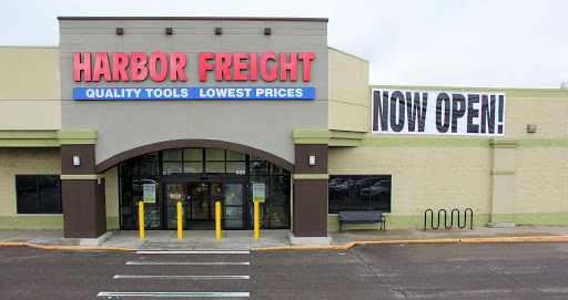 Harbor Freight Tools, 889 S Kuner Rd, Brighton, CO 80601, USA, 