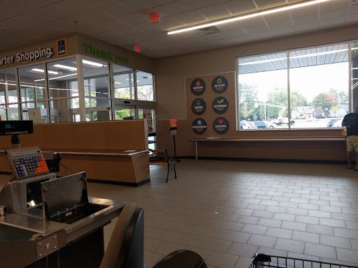 Supermarket «ALDI», reviews and photos, 50 Racetrack Rd, East Brunswick, NJ 08816, USA
