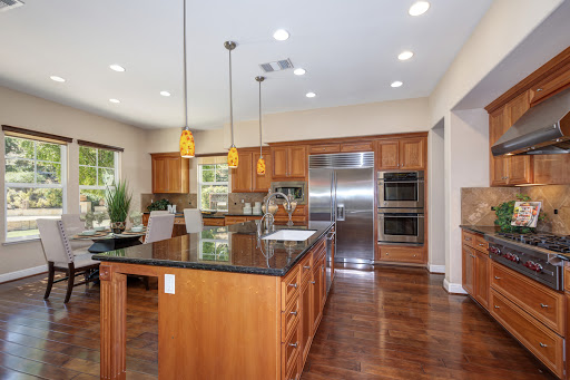 Doug Buenz REALTOR - 680 Doug Buenz Group image