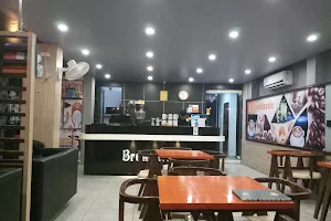 Brewberrys Cafe - The Coffee bar image