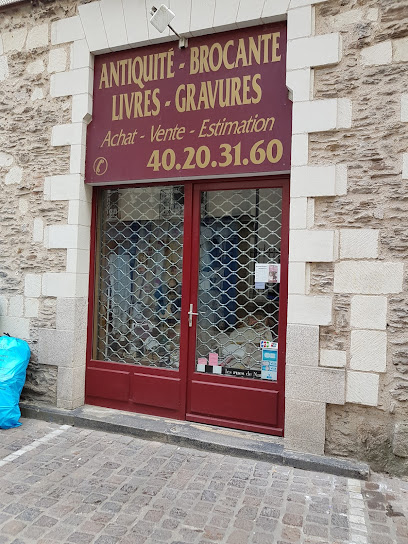 Antiquités du Château Nantes, Linge Ancien, Dentelles Anciennes