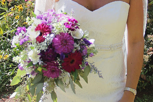 Florist «Flowers by Emily LLC», reviews and photos, 15620 W High St, Middlefield, OH 44062, USA