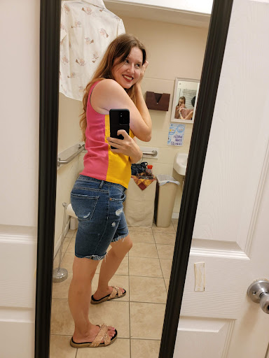 Thrift Store «St. Paws Thrift Store», reviews and photos, 304 12th St, West Columbia, SC 29169, USA