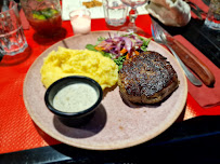 Plats et boissons du Restaurant à viande Le Beef Marais Steakhouse - Restaurant de viandes maturées, côte de Bœuf d'exception à Paris - n°5