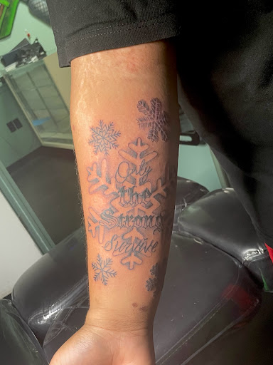 Explore mom memorial tattoo ideas, creative tattoo ideas in Meridian, available at Creative Pain Tattoo Studio
