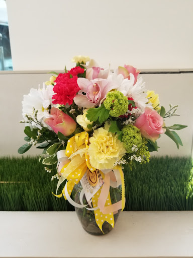 Florist «Event Connoisseur Flowers & Gifts», reviews and photos, 39 New London Turnpike #116, Glastonbury, CT 06033, USA