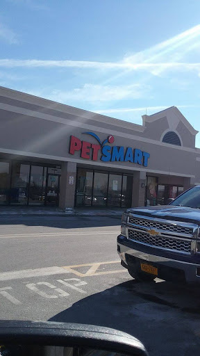 PetSmart, 4327 Genesee Valley Plaza, Geneseo, NY 14454, USA, 