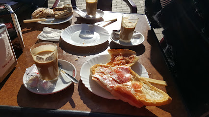 Información y opiniones sobre Cafeteria Del Carmen de Brenes