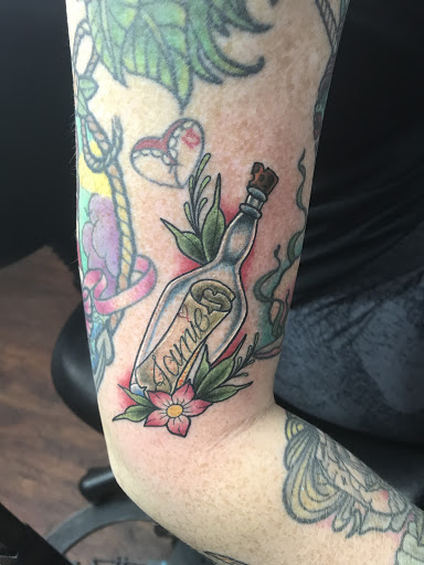 Body Piercing Shop «Scarlets Web Tattoo Boutique», reviews and photos, 6330 Spencer Hwy, Pasadena, TX 77505, USA