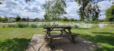 aire de pique-nique camping car à Chaumont-sur-Tharonne