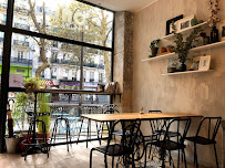 Atmosphère du Café ONI Coffee Shop à Paris - n°20