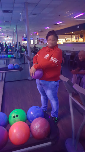 Bowling Alley «Eastbury Bowling Center», reviews and photos, 3000 Atlantic Blvd NE A, Canton, OH 44705, USA