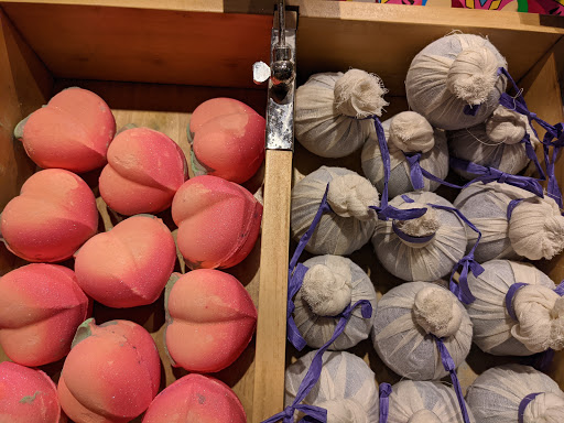 Cosmetics Store «Lush Cosmetics», reviews and photos, 3915 W 50th St, Edina, MN 55424, USA