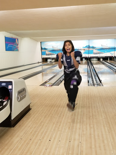 Bowling Alley «Lakeshore Lanes», reviews and photos, 31025 Jefferson Ave, St Clair Shores, MI 48082, USA