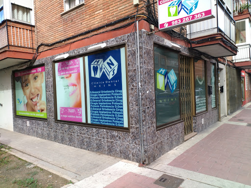 Información y opiniones sobre Clinica Dental Heins de Valladolid