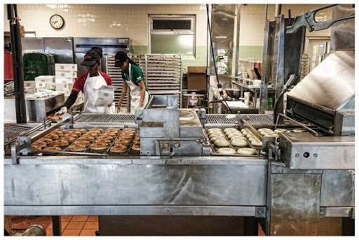 Krispy Kreme, 3000 Bardstown Rd, Louisville, KY 40205, USA, 