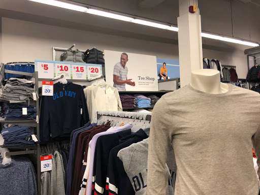 Clothing Store «Old Navy», reviews and photos, 45215 Worth Ave, California, MD 20619, USA