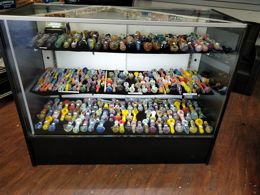 Tobacco Shop «V & K Smoke Shop - Quincy», reviews and photos, 1576 Hancock St, Quincy, MA 02169, USA