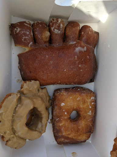 Donut Shop «Family Donut Shop», reviews and photos, 2100 N Northgate Way, Seattle, WA 98133, USA