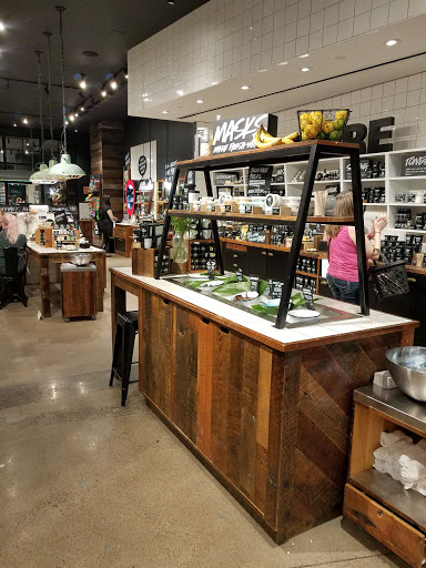 Cosmetics Store «Lush», reviews and photos, 112 E Broadway, Bloomington, MN 55425, USA