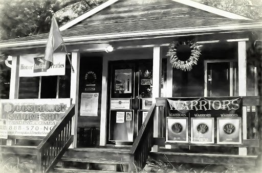Tobacco Shop «Poospatuck Smoke Shop», reviews and photos, 207 Poospatuck Ln, Mastic, NY 11950, USA