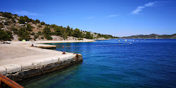 Photo de Martinska beach zone des équipements