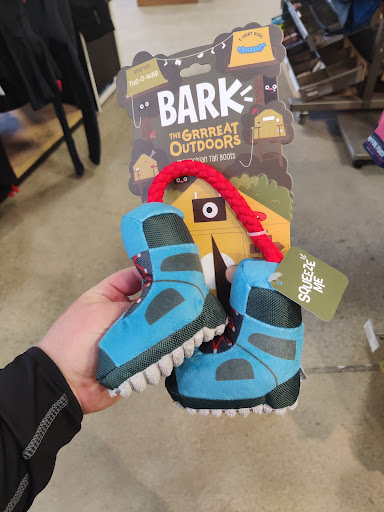 Camping Store «REI», reviews and photos, 412 S 27th St, Pittsburgh, PA 15203, USA