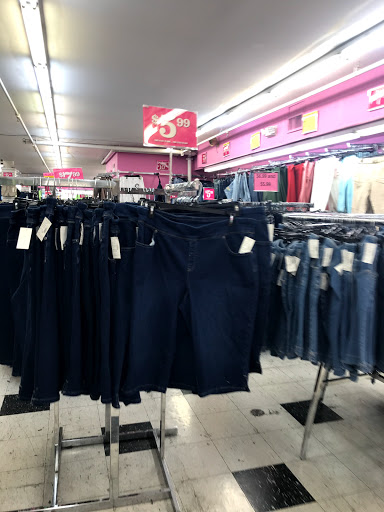 Discount Store «Fallas Paredes Discount Stores», reviews and photos, 6719 Pacific Blvd, Huntington Park, CA 90255, USA