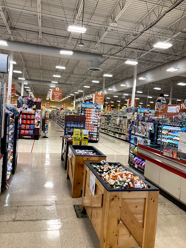 Supermarket «Giant Eagle Supermarket», reviews and photos, 21593 Lorain Rd, Fairview Park, OH 44126, USA