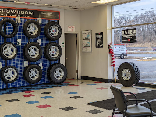 Tire Shop «Firestone Complete Auto Care», reviews and photos, 941 Fort Crook Rd N, Bellevue, NE 68005, USA