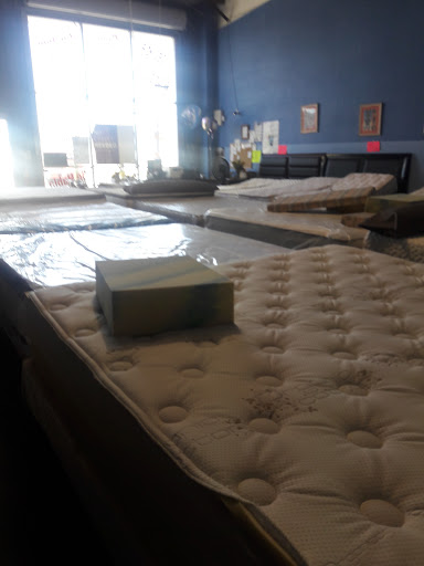 Mattress Store «Atlas Mattress Factory & Furniture», reviews and photos, 930 Roberts Rd #79, Lake Hamilton, FL 33851, USA