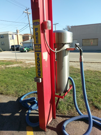 Car Detailing Service «Route 38 Auto Wash & Detail», reviews and photos, 200 W Roosevelt Rd, Lombard, IL 60148, USA