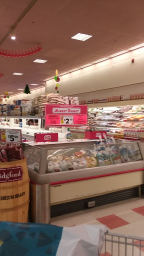 Grocery Store «Market Basket», reviews and photos, 100 Market Street, Tilton, NH 03276, USA