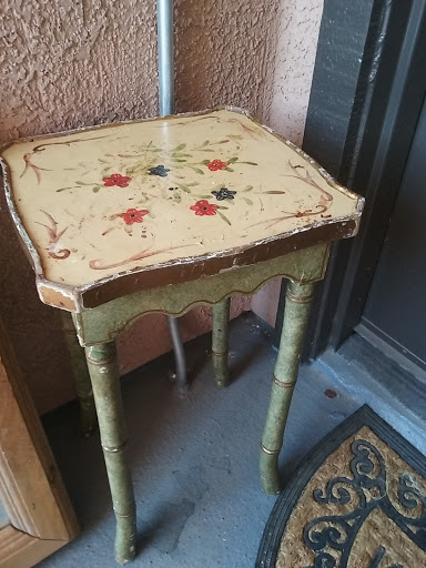 Thrift Store «7th St & Union Hills Goodwill Retail Store & Donation Center», reviews and photos, 710 E Union Hills Dr, Phoenix, AZ 85024, USA