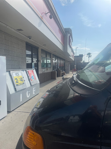 Convenience Store «Corner Store», reviews and photos, 628 Broadway Avenue J, Galveston, TX 77550, USA