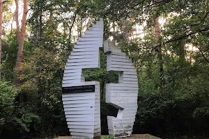 Pomnik Ofiar Komunizmu image