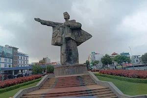 Nhu Mother Monument image