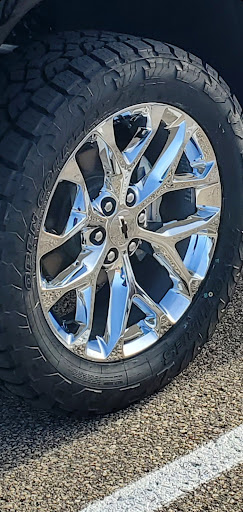 Tire Shop «Discount Tire Store - Woodbury, MN», reviews and photos, 570 Woodbury Dr, Woodbury, MN 55125, USA