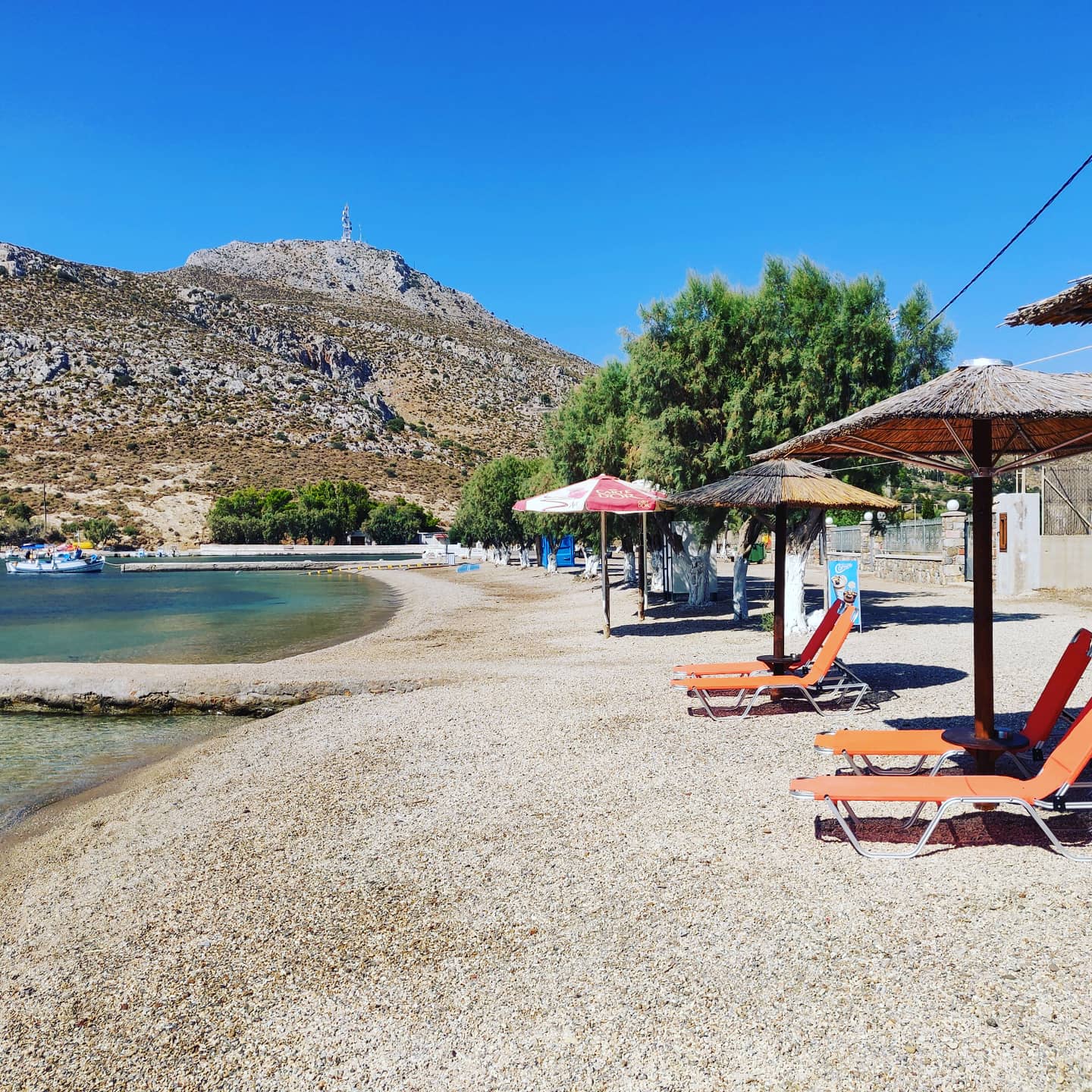 Zdjęcie Xirokampos beach z przestronna linia brzegowa