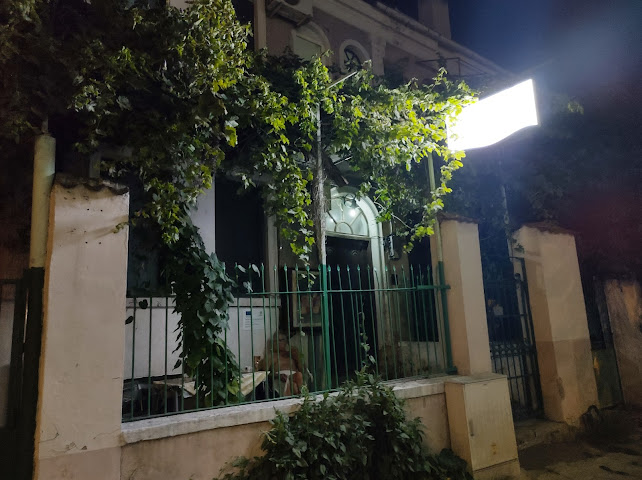 Hostel The Old House by null