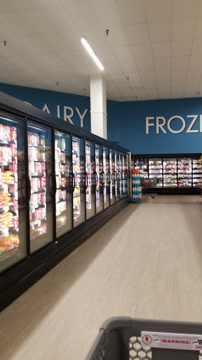 Supermarket «Rowes Supermarkets», reviews and photos, 5435 Blanding Blvd, Jacksonville, FL 32244, USA