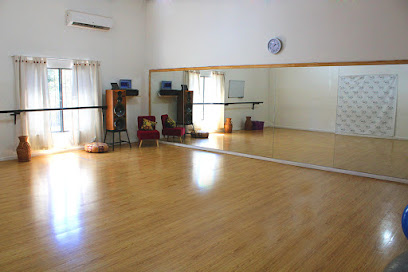 Nair Azlan Escuela de Danzas Arabes
