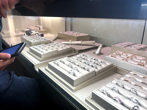 Jewelry Store «Jared The Galleria of Jewelry», reviews and photos, 1620 Arden Way, Sacramento, CA 95815, USA