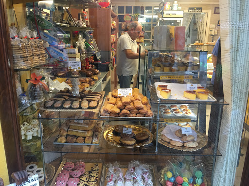 Confitería Loyma en Llanes, Asturias