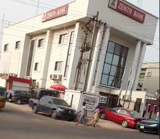 Zenith Bank, Awka, Nigeria, Savings Bank, state Anambra